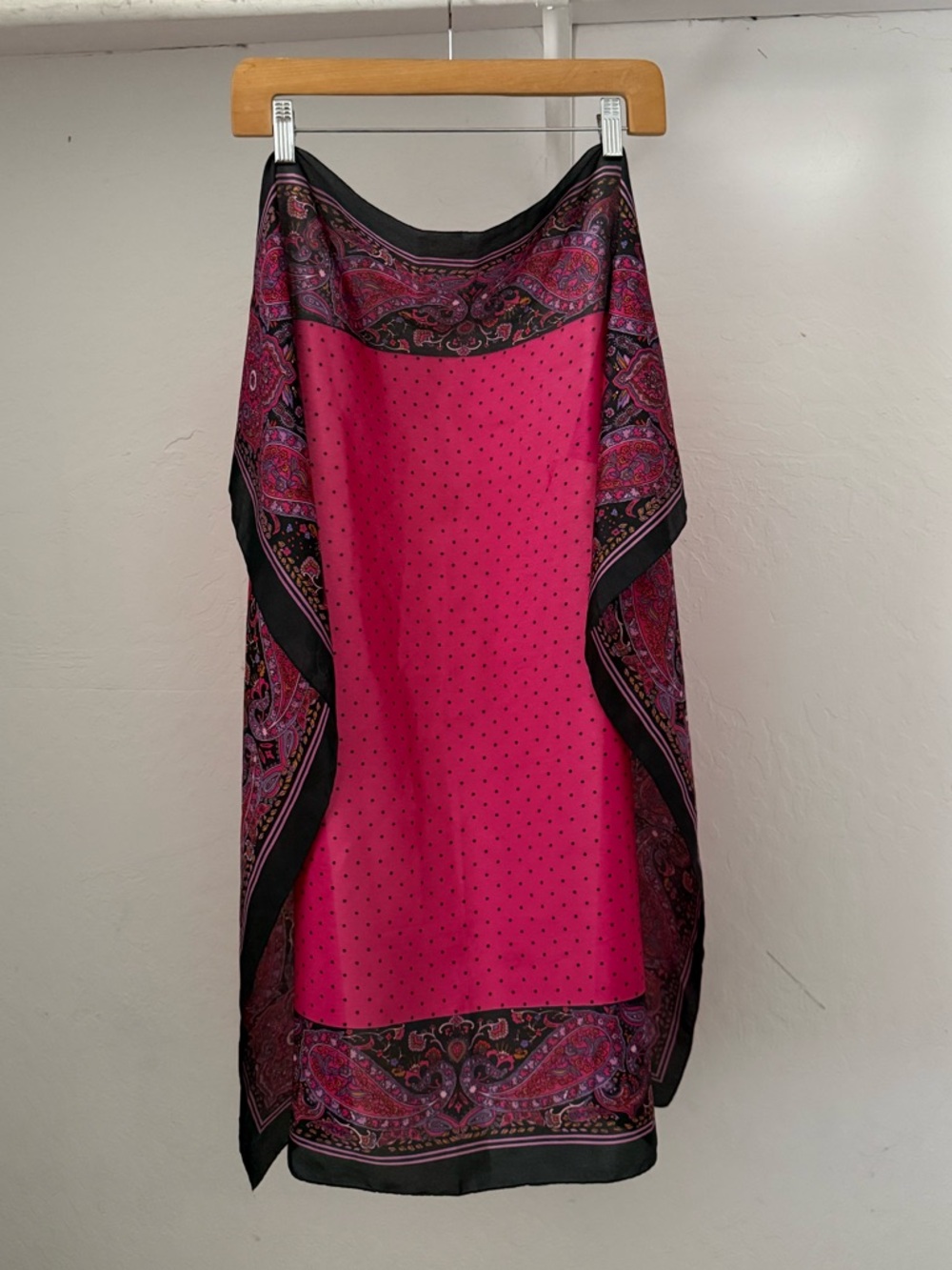 Bundle 3 for 50% off 1960s Vintage Vibrant Polka Dot and Paisley Scarf